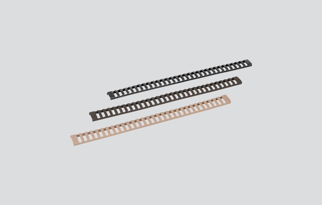 3933653302_cover-for-the-rail